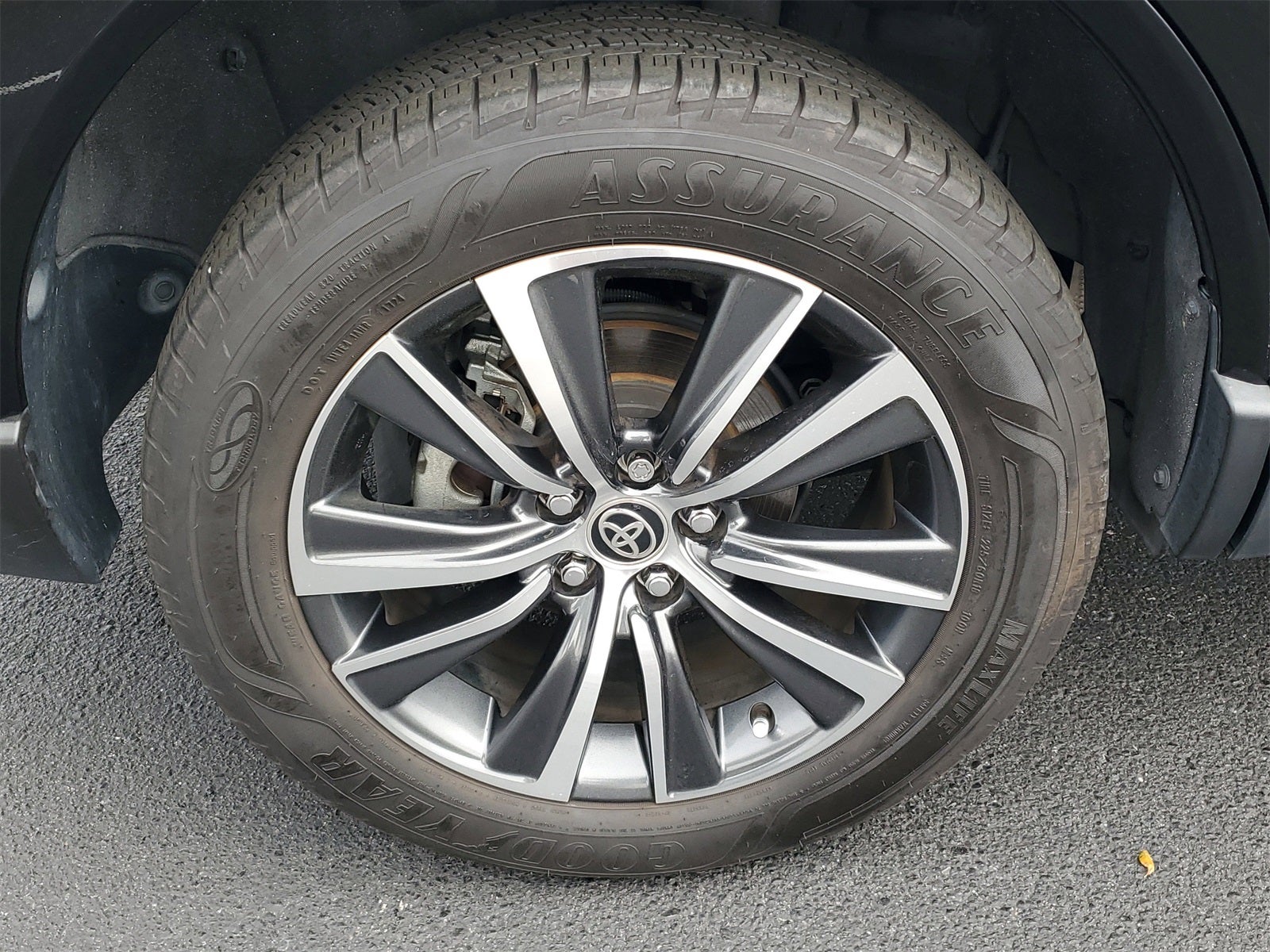 2022 Toyota Venza LE