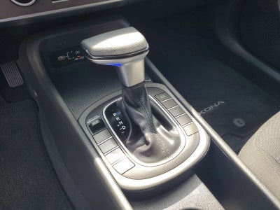 2025 Hyundai Kona SE