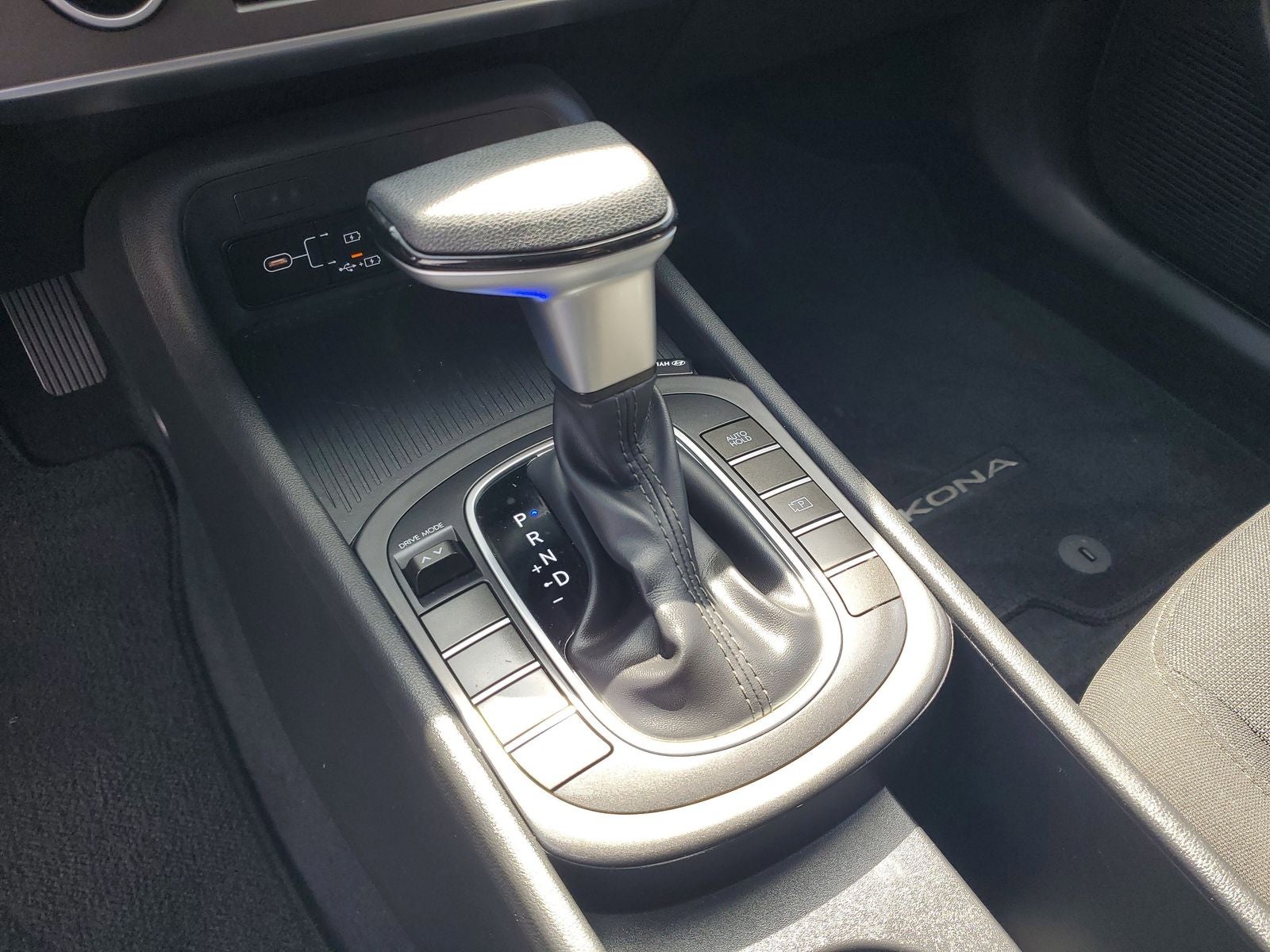 2025 Hyundai Kona SE
