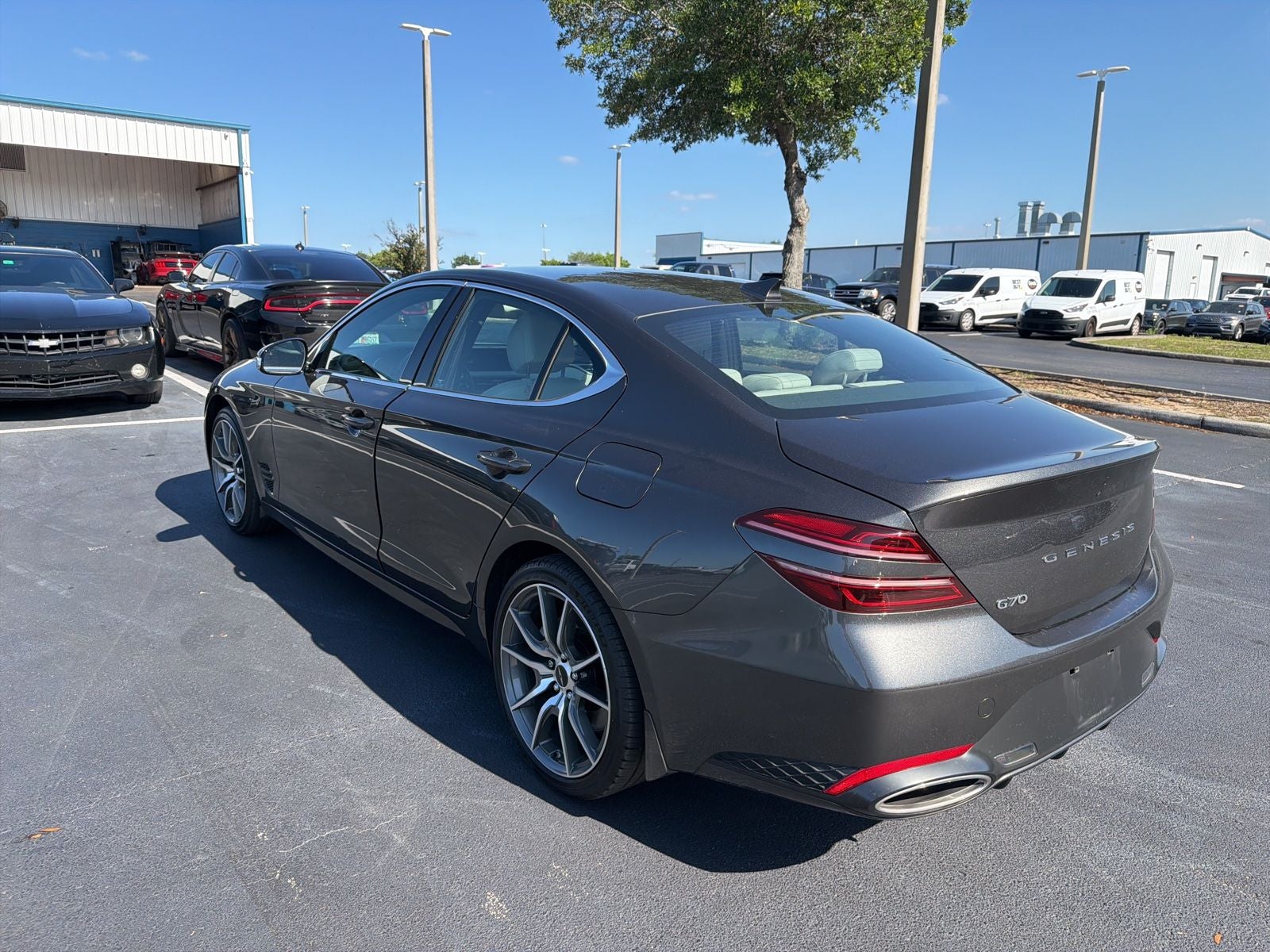 2025 Genesis G70 2.5T