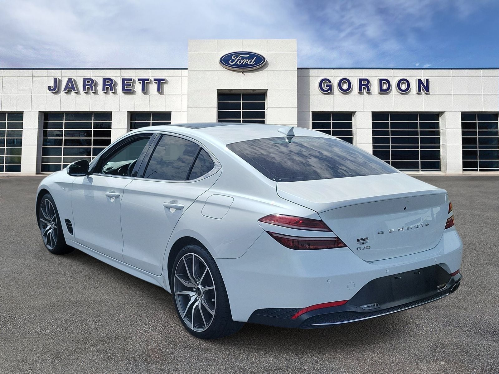 2022 Genesis G70 2.0T