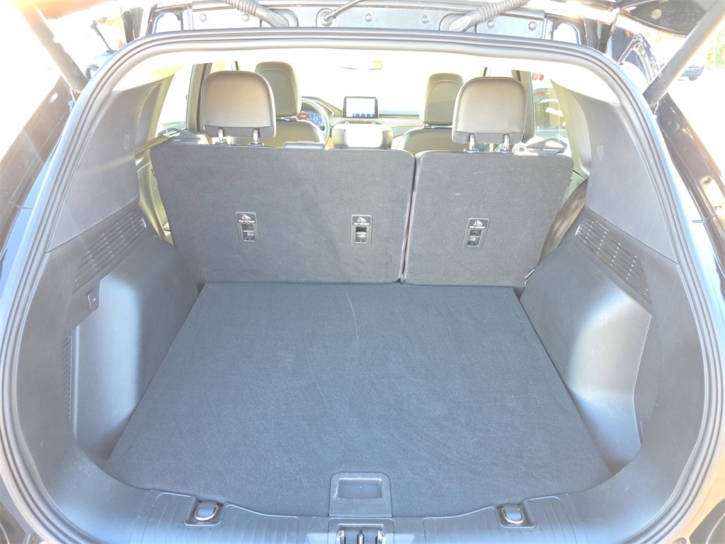 2020 Ford Escape Titanium Hybrid