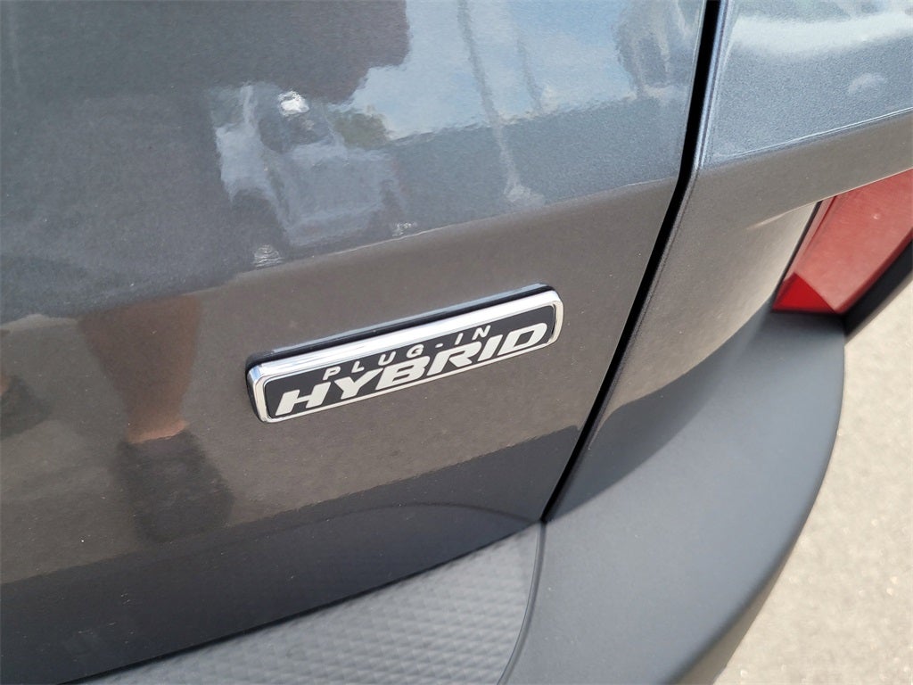 2025 Ford Escape Plug-In Hybrid Base