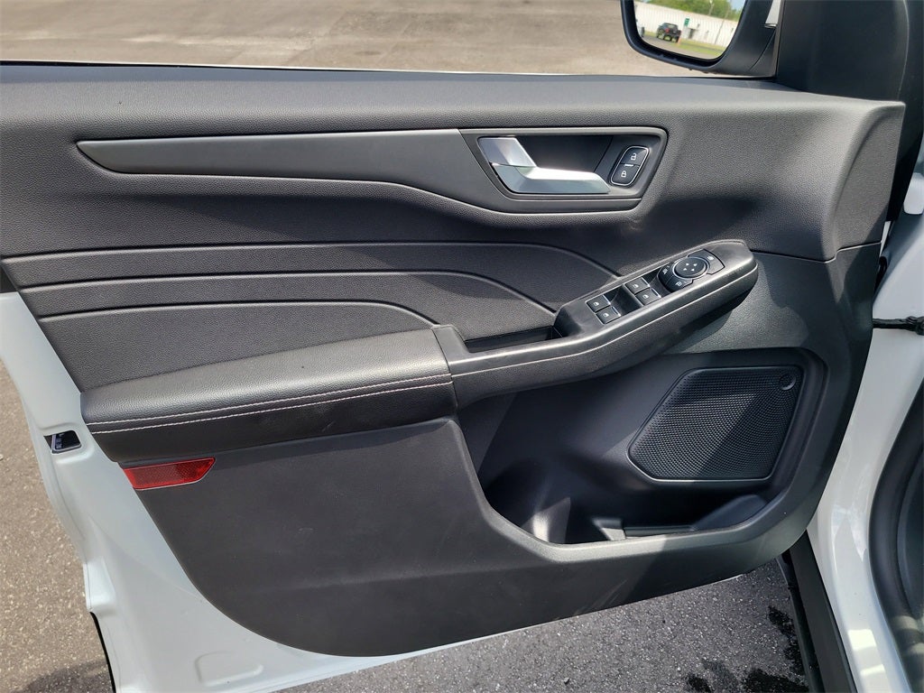 2025 Ford Escape Plug-In Hybrid Base