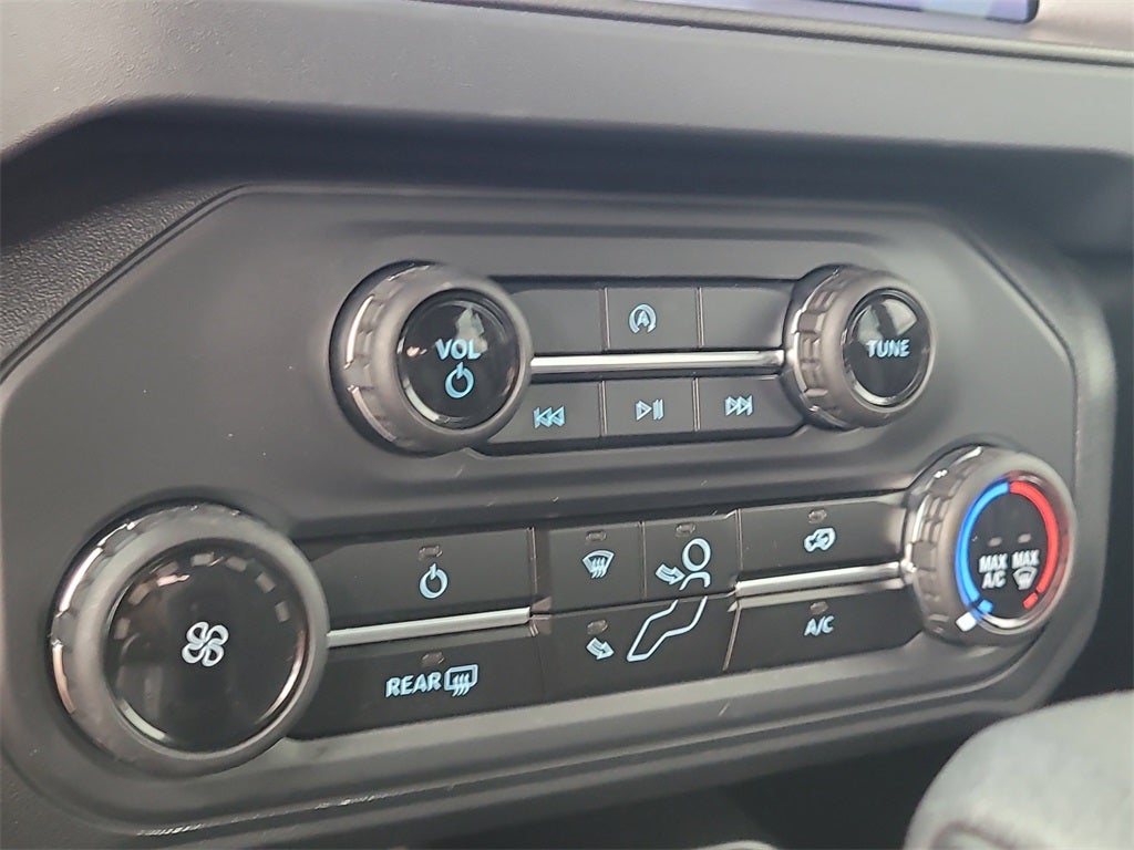 2025 Ford Bronco Base