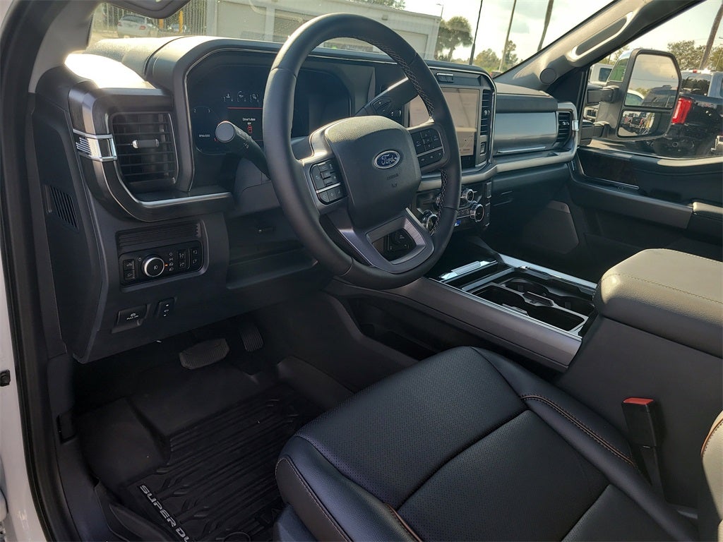 2025 Ford F-350SD Lariat