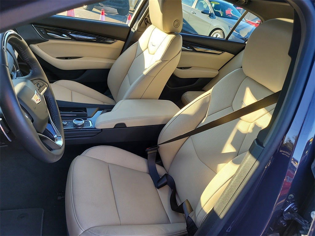 2025 Cadillac CT5 Premium Luxury