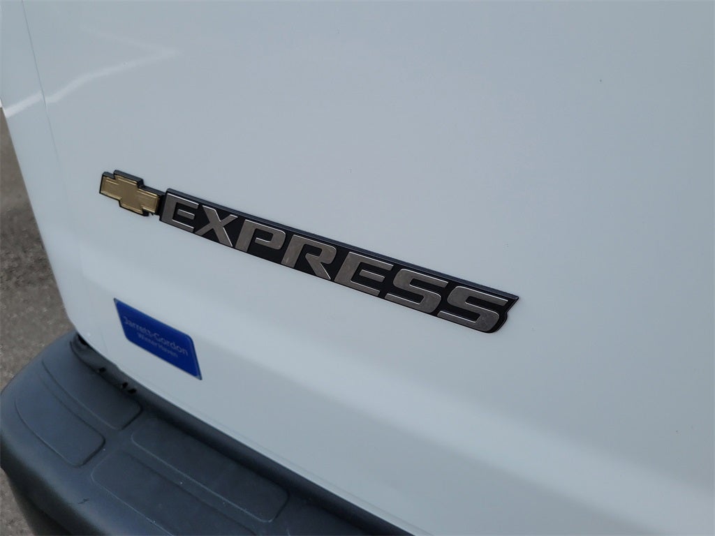 2022 Chevrolet Express 2500 Work Van Cargo