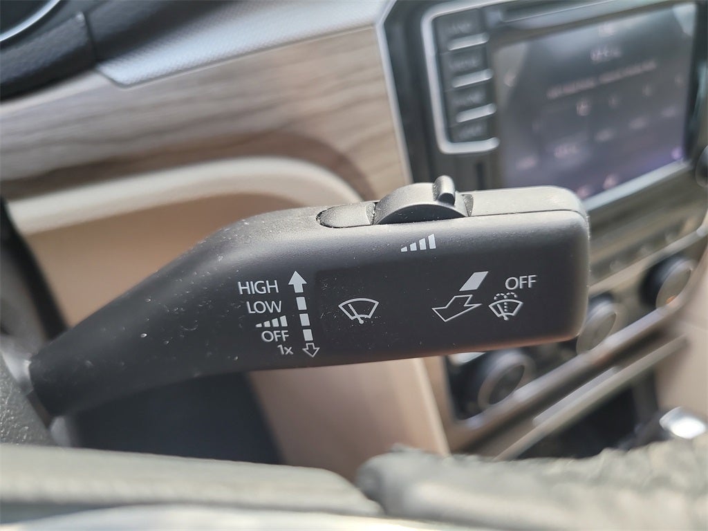 2017 Volkswagen Passat 1.8T SE