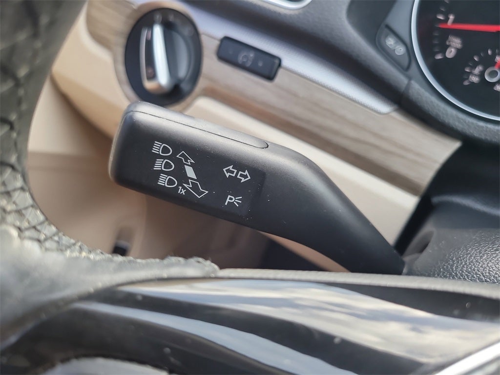 2017 Volkswagen Passat 1.8T SE