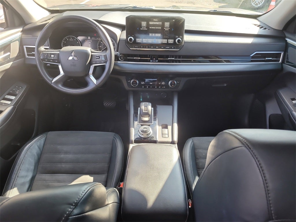 2022 Mitsubishi Outlander SE