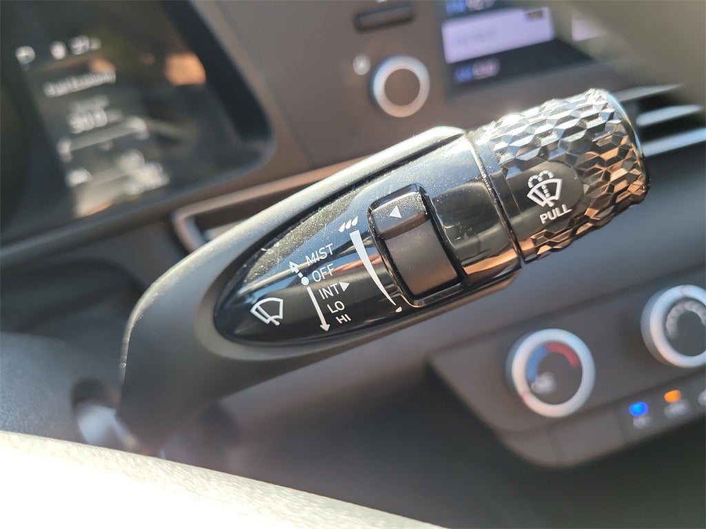 2022 Hyundai Elantra SE